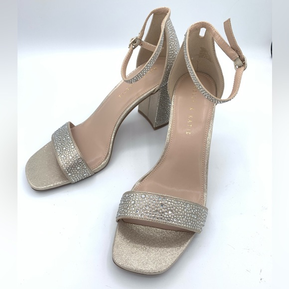 KELLY & KATIE HEELS SIZE 9.5 /41 - Picture 1 of 8